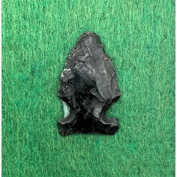 Lot of 11 Native American Arrowheads Framed Case Montana - Picture 9 of 15